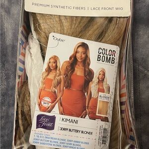 Outre Lace Front Wig - 3DRFF Buttery Blonde